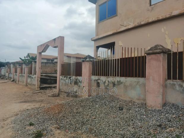 School for Sale Faade Manpranse Rd · Photo 2