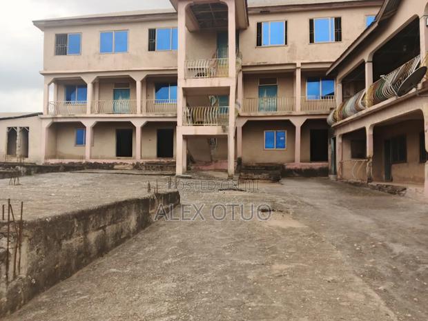School for Sale Faade Manpranse Rd · Photo 4