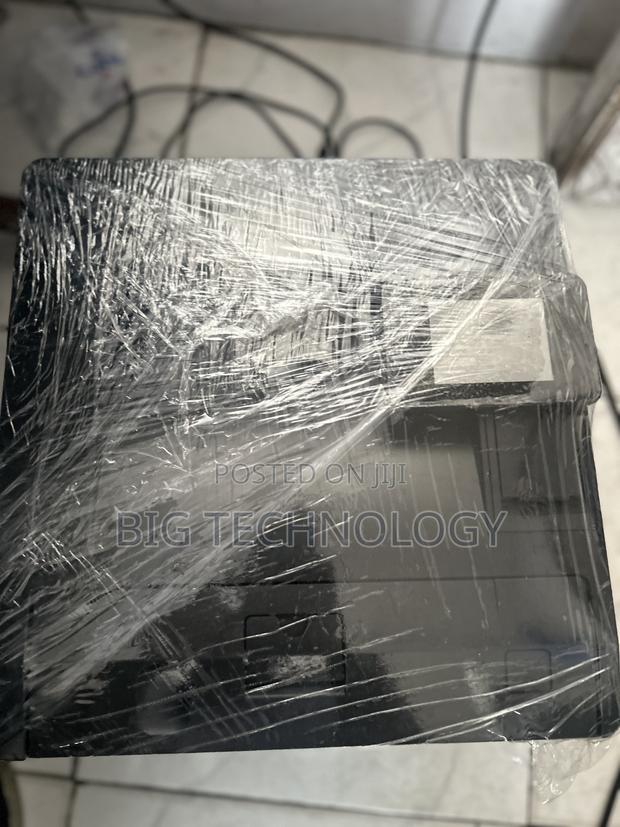 Laserjet Pro 400 · Photo 2