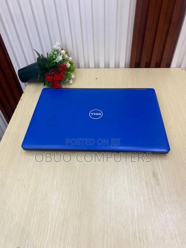 Laptop Dell Latitude 5580 8GB Intel Core i5 HDD+SSD 500GB · Photo 2