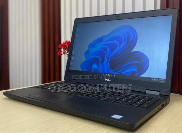 Laptop Dell Latitude 5580 8GB Intel Core I5 HDD+SSD 500GB · Photo 5