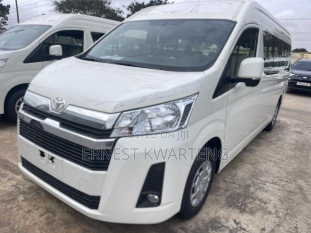 New Toyota HiAce 2025 White · Photo 5