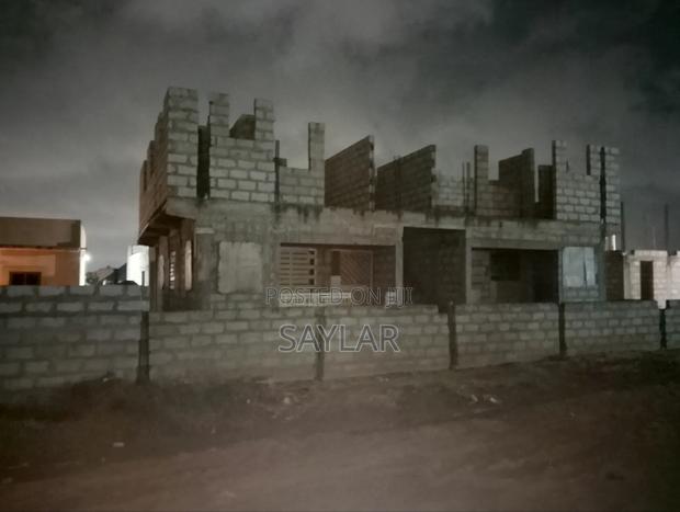 Uncompleted Structure On Lentil Reach Level For Hot Sale Klagon · Photo 4