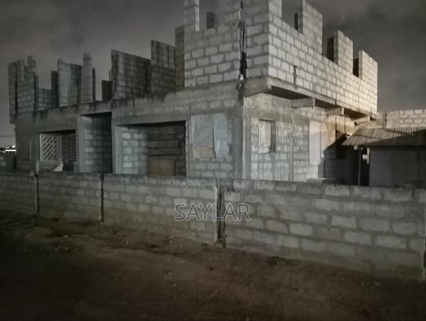 Uncompleted Structure On Lentil Reach Level For Hot Sale Klagon · Photo 7