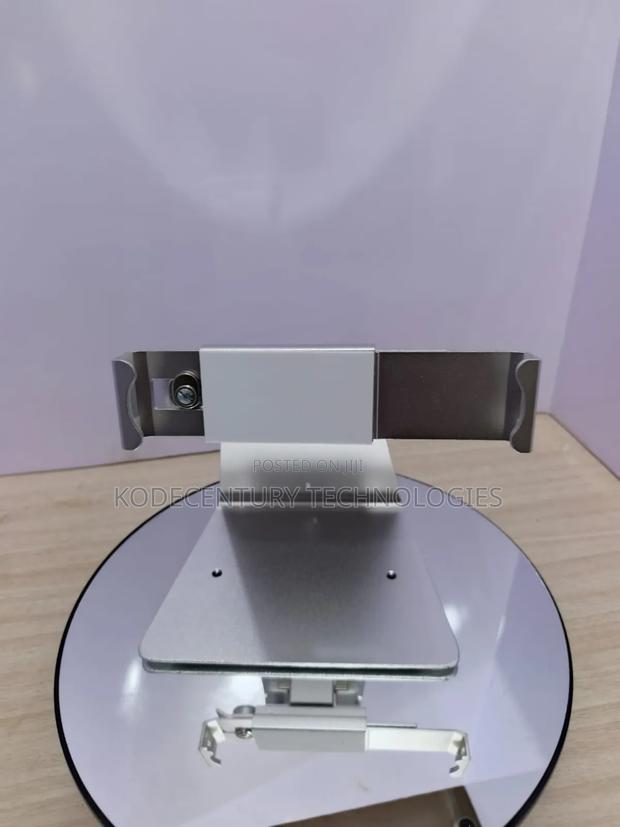 Anti-Theft Tablet Stand · Photo 2