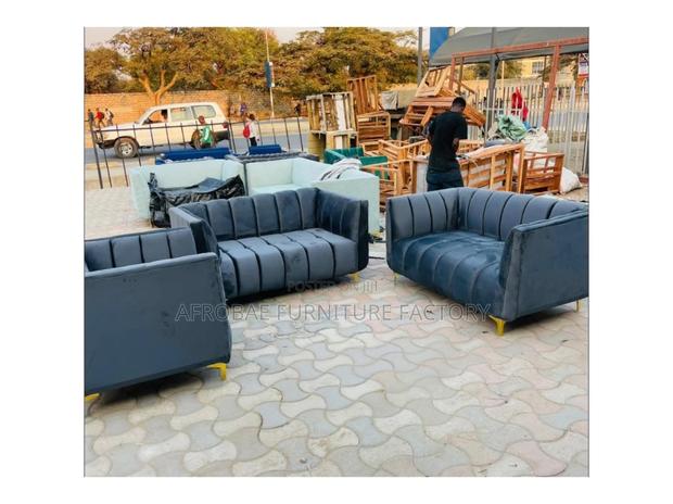 Luxurious and Quality Sofa Chairs Set · Photo 1