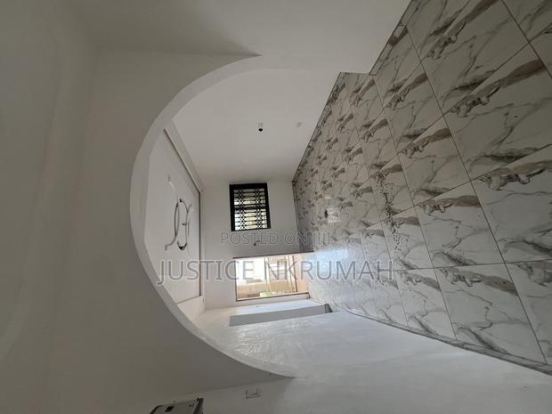 2bdrm Apartment in Mr Justice Estate, Old Barrier for rent · Photo 3