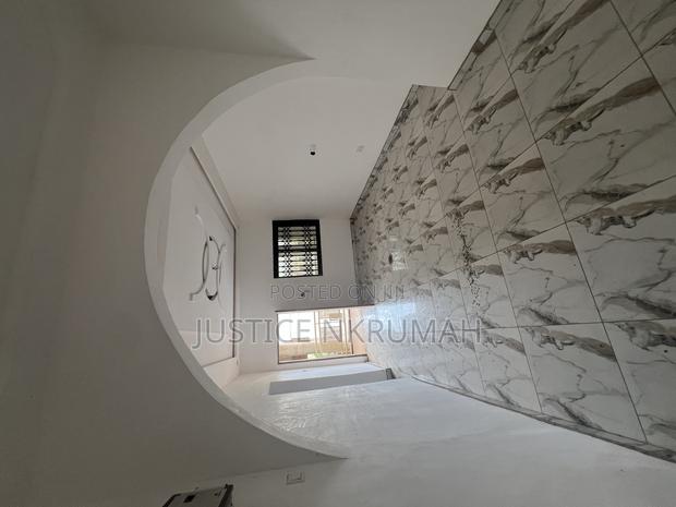 2bdrm Apartment in Mr Justice Estate, Old Barrier for rent · Photo 2