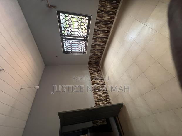 Furnished 4bdrm Apartment in Mr Justice Estate, Old Barrier for rent · Photo 6