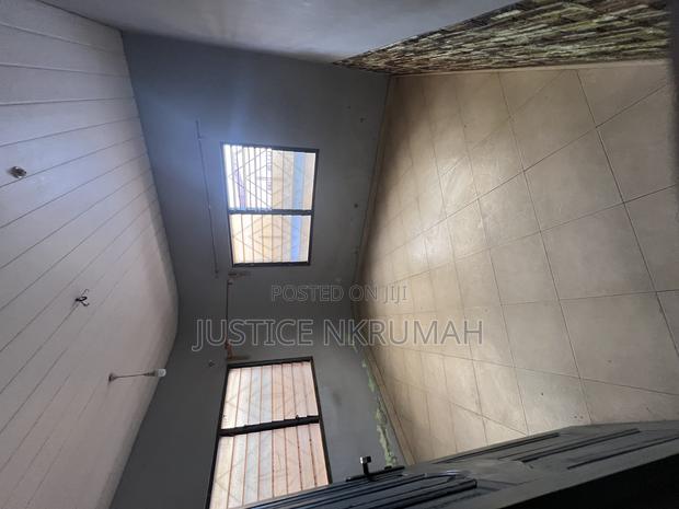 Furnished 4bdrm Apartment in Mr Justice Estate, Old Barrier for rent · Photo 4