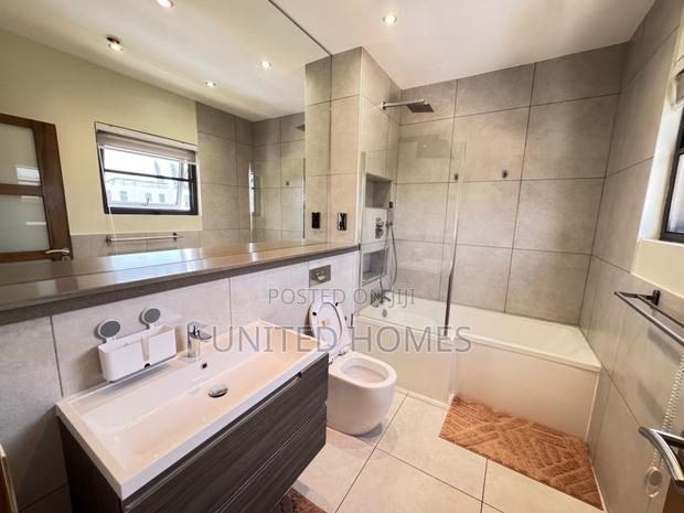 Furnished 4bdrm House in East Legon for sale · Photo 7