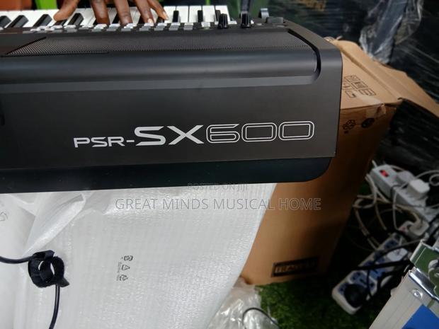 Yamaha PSR Sx 600 Professional Keyboard · Photo 1