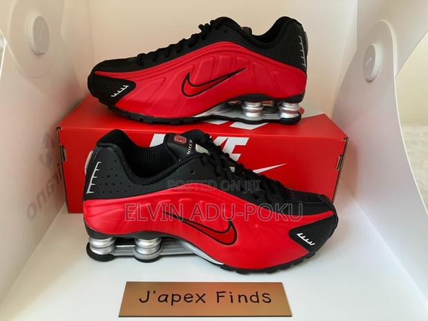 Nike Shox R4 Men's Sneakers In Different Colours , Swipe >>>> · Photo 4