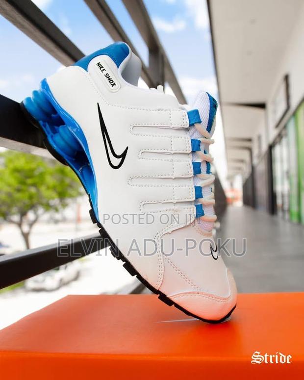 Nike Shox R4 Men's Sneakers In Different Colours , Swipe >>>> · Photo 2