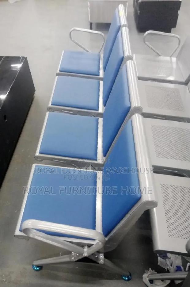 4 Seaters Waiting Chair · Photo 1