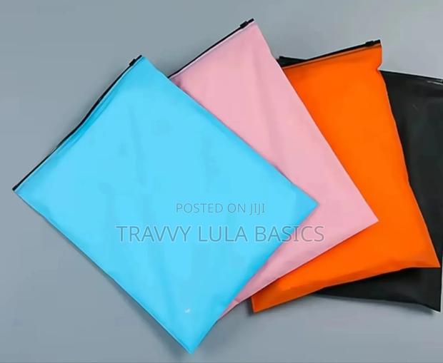 New Matte Ziplock Bags Large · Photo 1