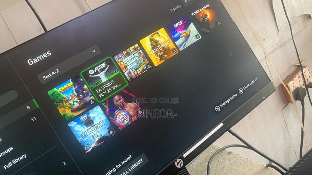 Xbox One S With Games 1 Pad · Photo 3
