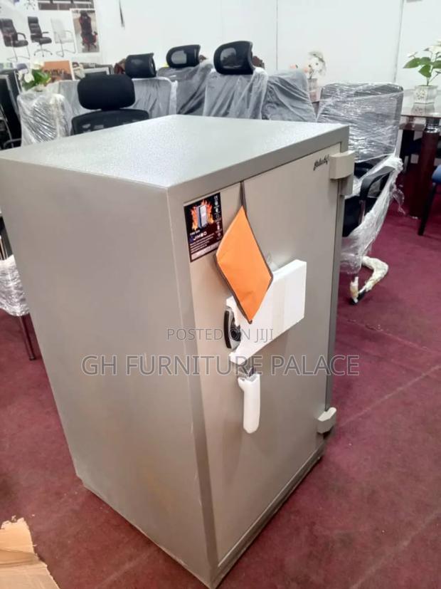 Money Safe for Office · Photo 2