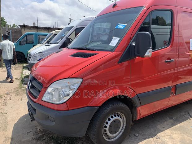 Mercedes-Benz Sprinter 2013 Red · Photo 2