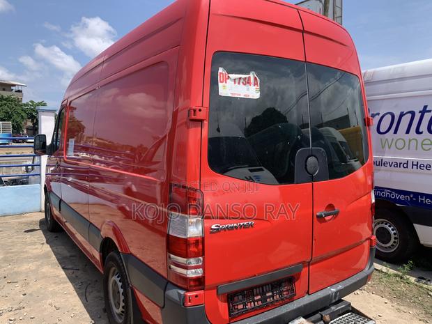 Mercedes-Benz Sprinter 2013 Red · Photo 4
