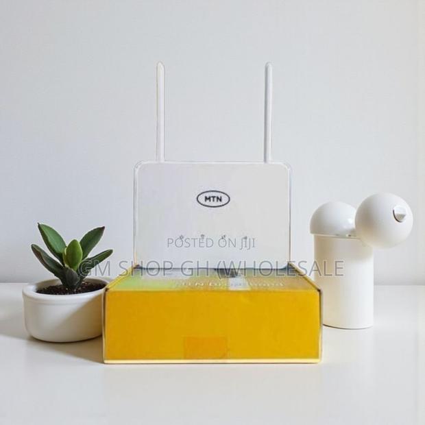 MTN Universal Broadband 4g Router +Backup Battery (35666) · Photo 1
