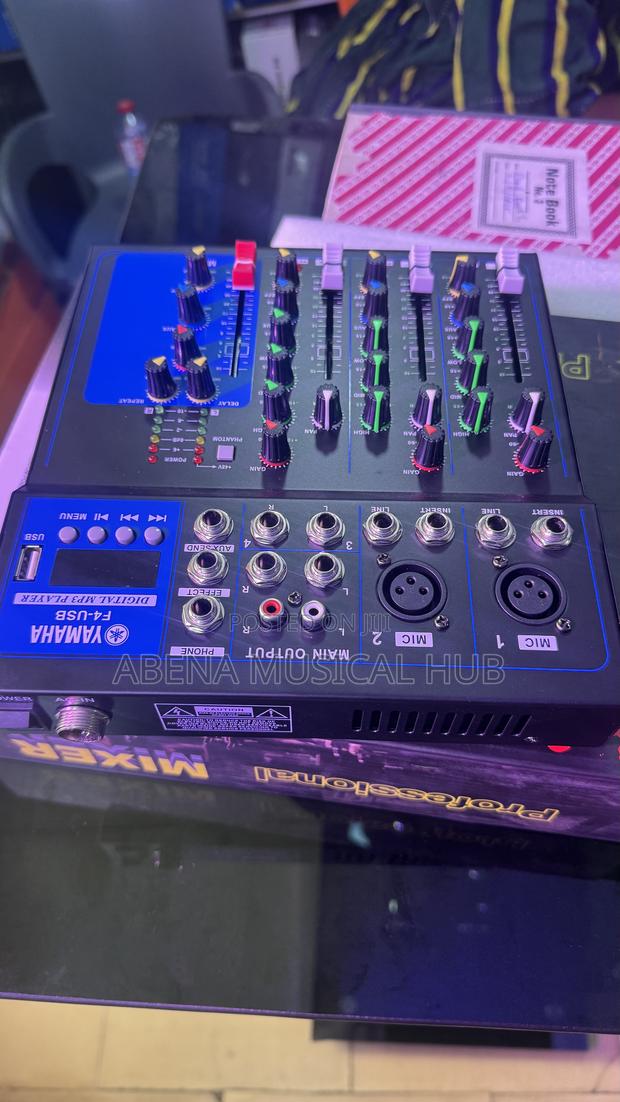 Yamaha F4-Usb Mixer · Photo 3