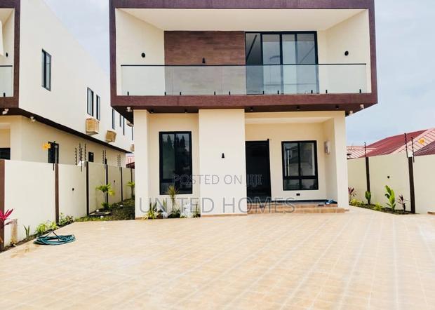 5bdrm House in Oyarifa for sale · Photo 3