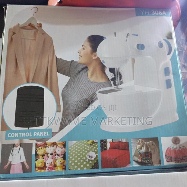 Mini Sewing Machine · Photo 1