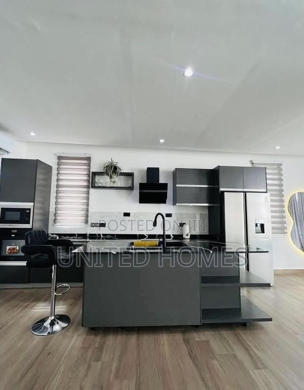 Furnished 5bdrm House in East Legon for sale · Photo 4