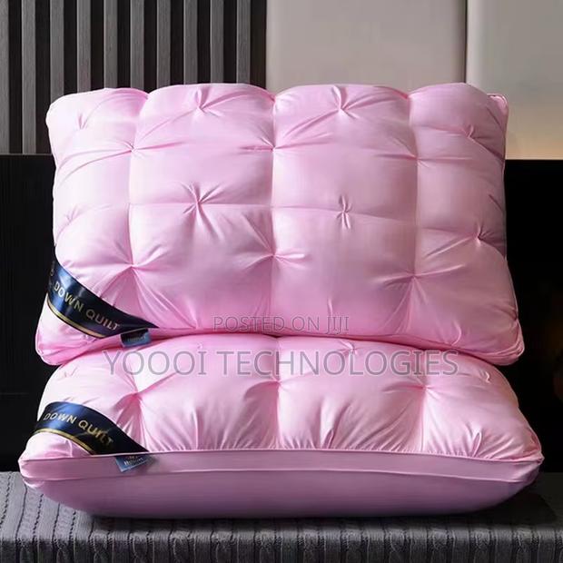 Hilton Comfortable Neck Pain Free Fiber Pillows · Photo 3