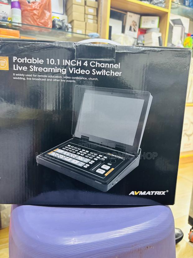 Av Matrix 10.1” Screen Video Switcher · Photo 1