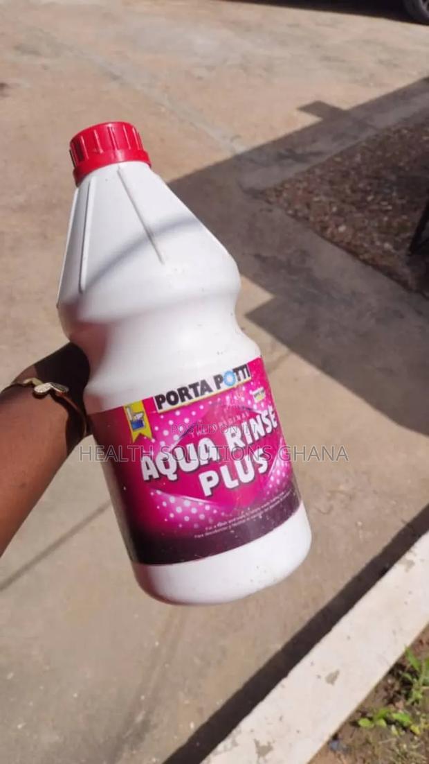 Portable Toilet Chemicals Aqua Kem Blue and Pink · Photo 2