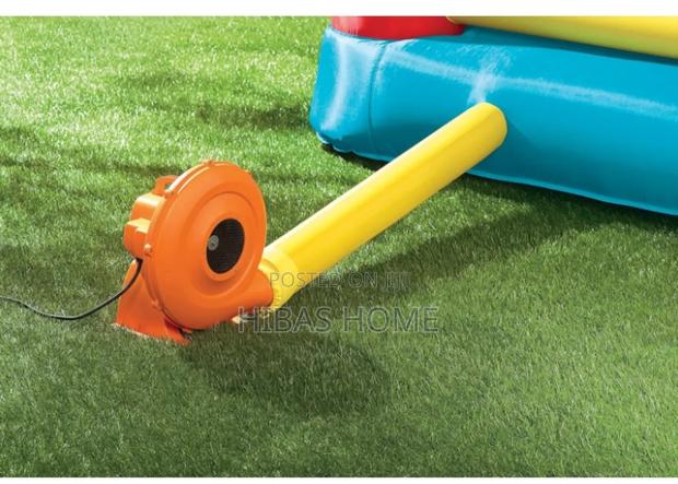Little Tikes Slum N Curve Bouncy Castle 426.72 (L)274.32 (W) 214cm (H) · Photo 3