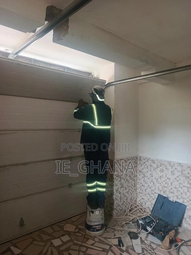 American Garage Doors Sales and Installation · Photo 4