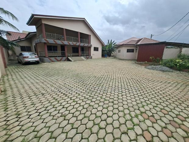 6bdrm House in Mangoasi, Dome for sale · Photo 1