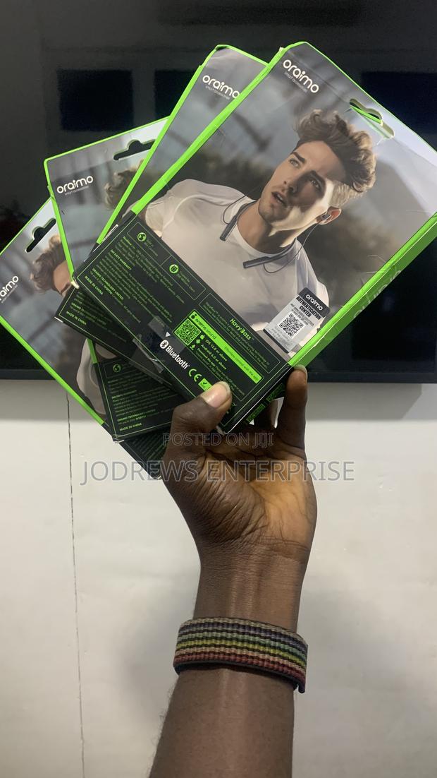 Oraimo Necklace Lite Call Vibration Wireless Headphones · Photo 3