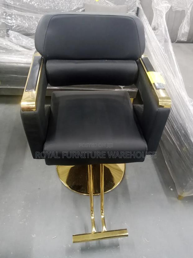 Quality Gold And Black Salon Chair · Photo 1