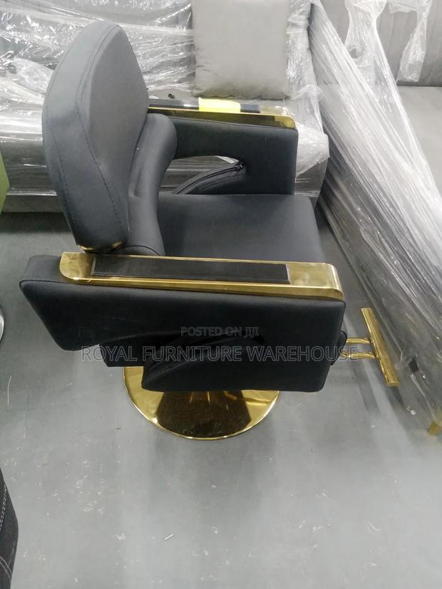 Quality Gold And Black Salon Chair · Photo 2