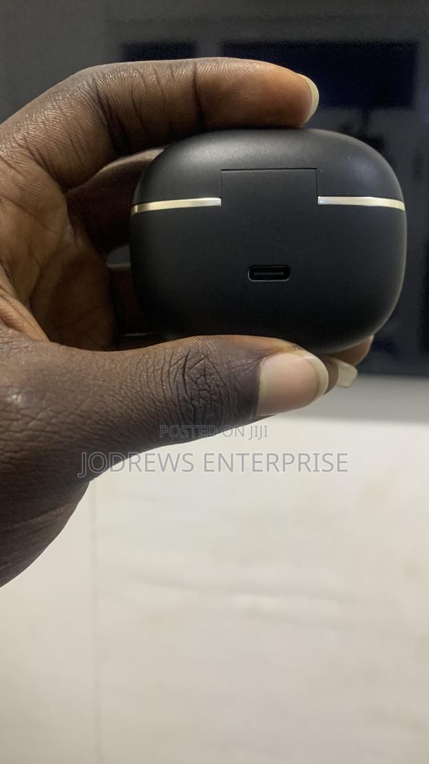 Oraimo Opensnap Clip-on True Wireless Headphones · Photo 6