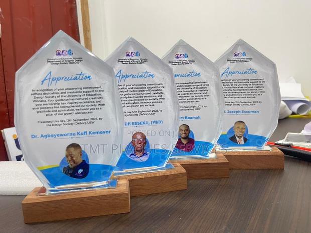 Award Plaque Available Hot Cake · Photo 1