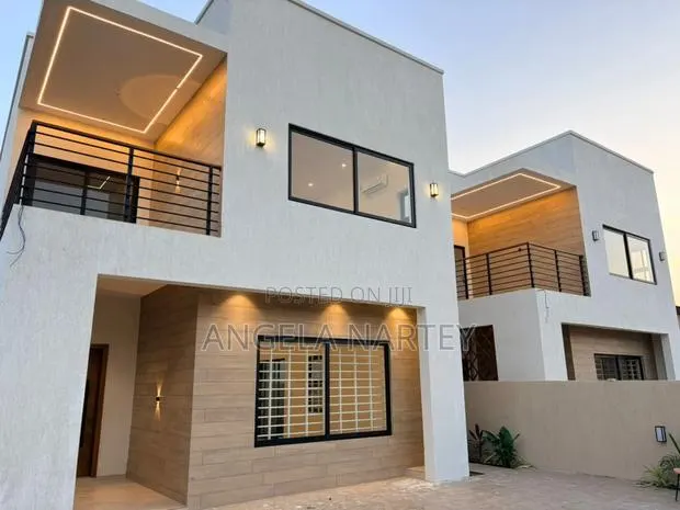 4bdrm House in Community 20 Spintex for sale · Photo 2