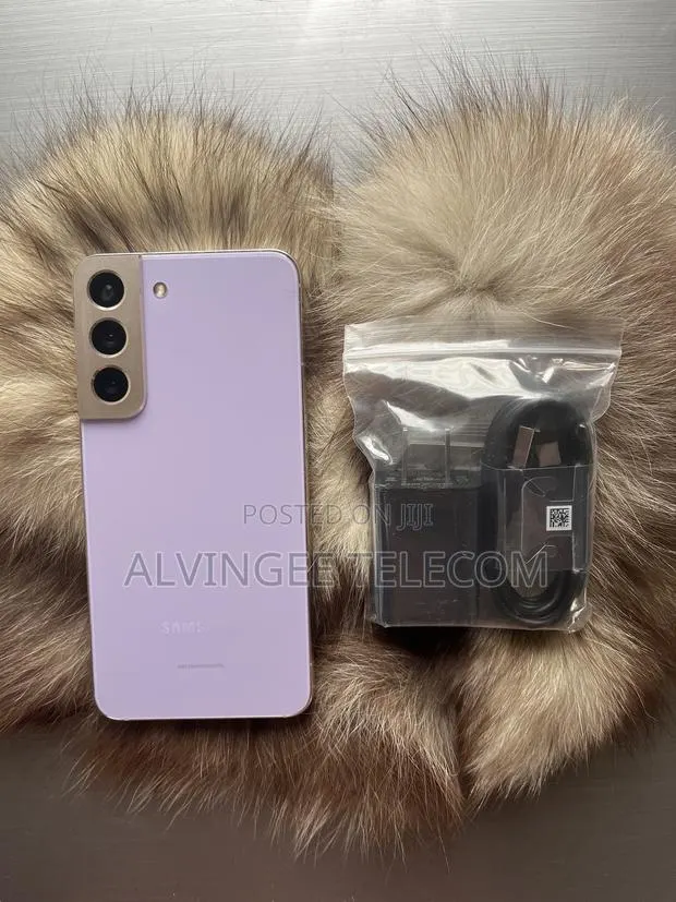 New Samsung Galaxy S22 5G 128 GB Pink · Photo 1