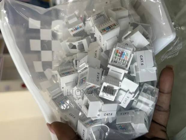 Cat6 Rj45 Keystone · Photo 1