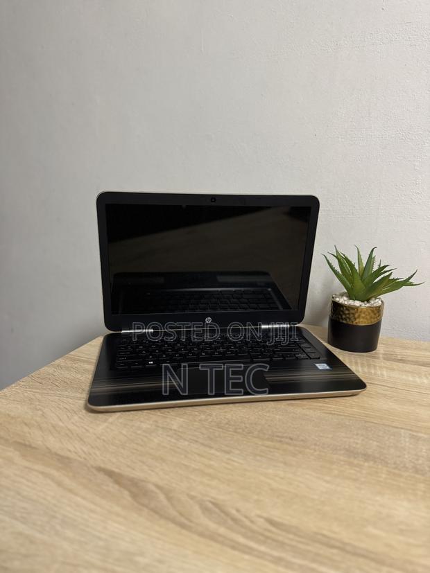 Laptop HP Pavilion 14 8GB Intel Core I3 SSD 128GB · Photo 2