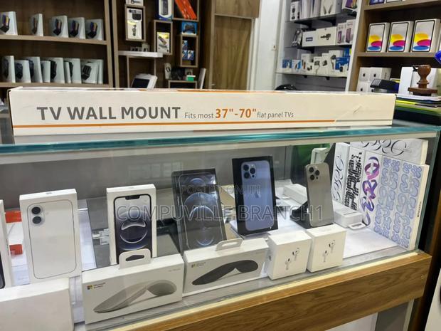 Tv Wall Mount (30" - 70") · Photo 2