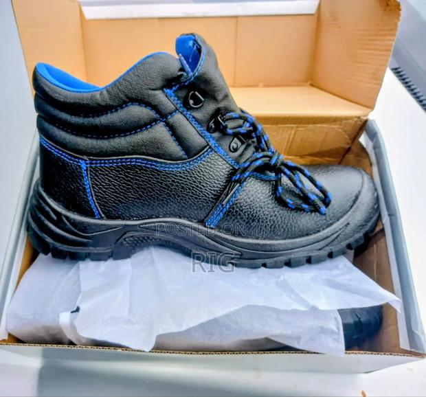 Safety Boot, All Sizes · Photo 1