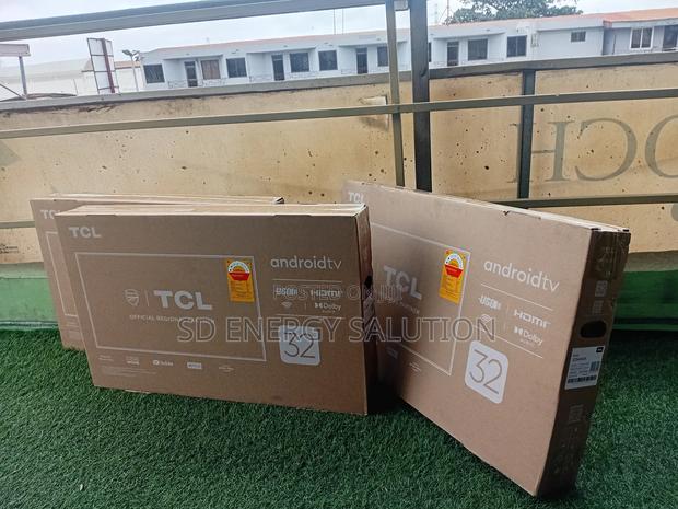 Official TCL 32inches Smart Ecstatic Tv · Photo 2