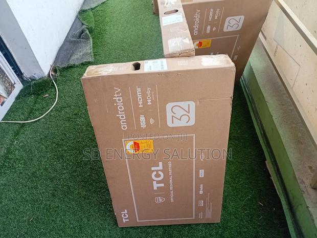Gracious TCL Goofy 32inches Smart Tv · Photo 2