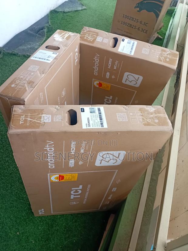 Amused TCL 32inches Smart Tv · Photo 1