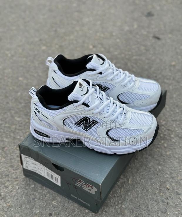 New Balance 530 Sneaker Available